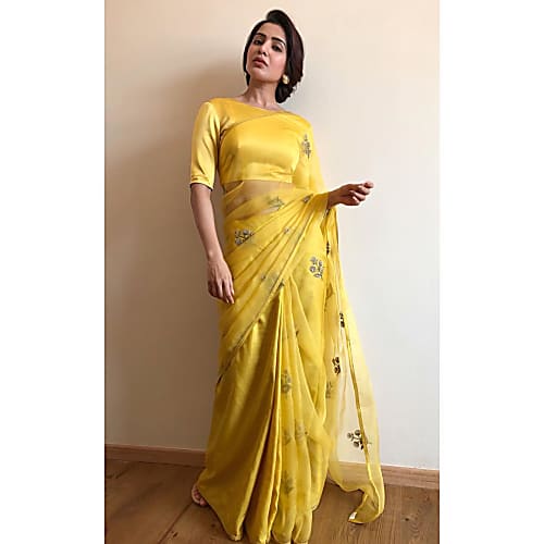 Samantha Akkineni S Yellow Saree Is A Classic Look For Pongal In this bright yellow organza saree, samantha looks absolutely delectable.