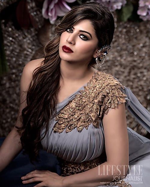 Kainaat Arora S Makeup Is How You Do Your Winter Festive Face With Elan (all pictures/kainaat arora's official instagram account). winter festive face