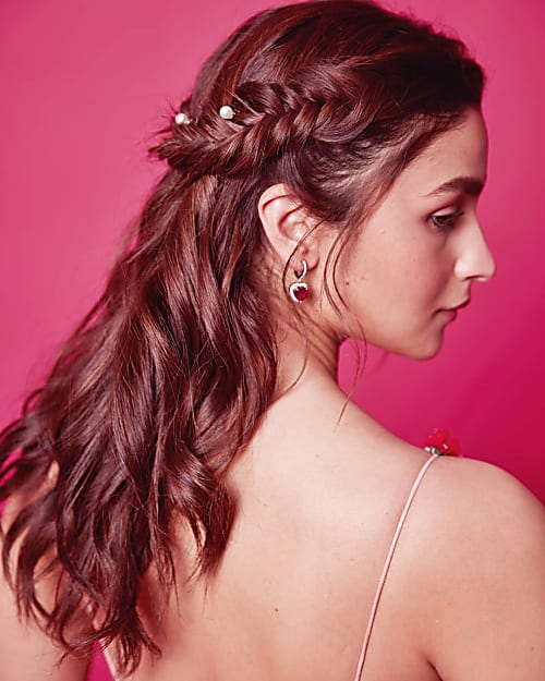 Alia Bhatt S Princessy Hairdo Is The Cutest Thing You Ll See Today But one of her most iconic looks remains the no. princessy hairdo is the cutest thing