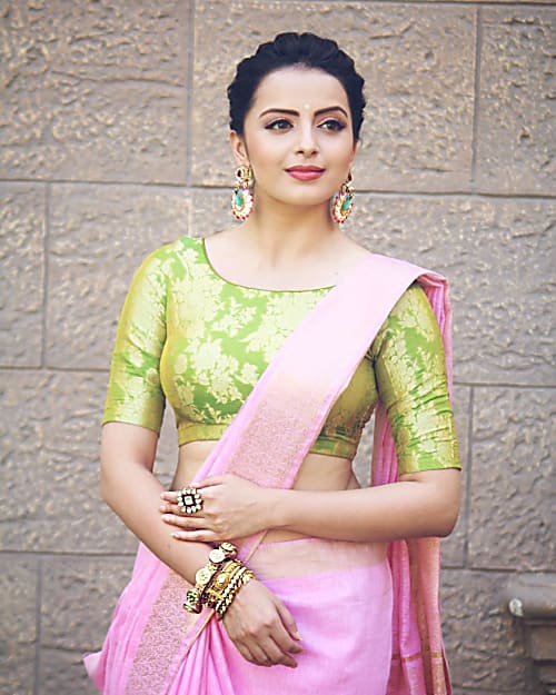 ethnic saree look