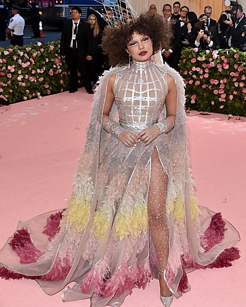 Here S The Real Story Behind Priyanka Chopra S Met Gala Look